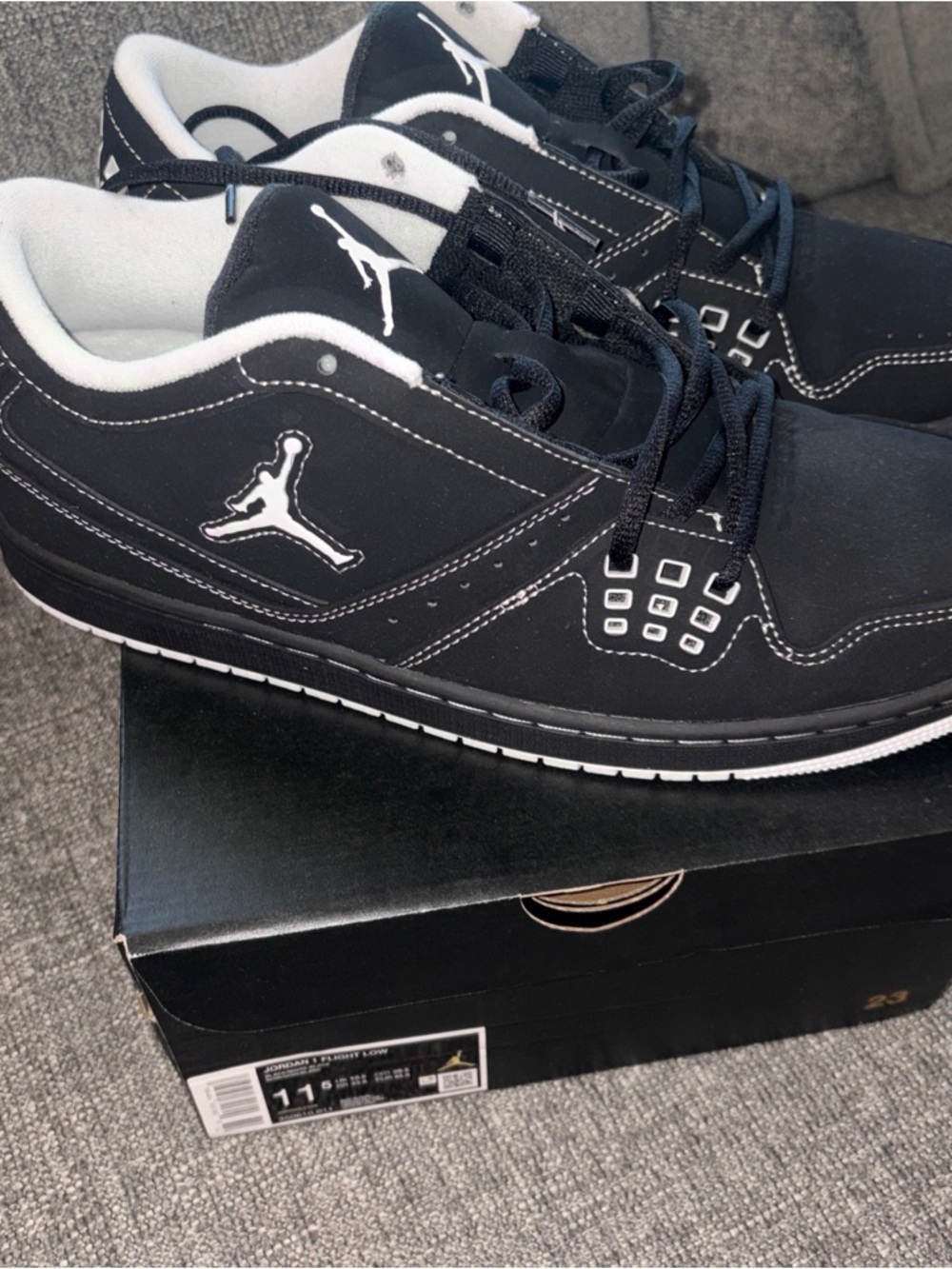 Jordan 1 Flight Men's Black & White Low-Top Athletic Sneakers Size: 11.5